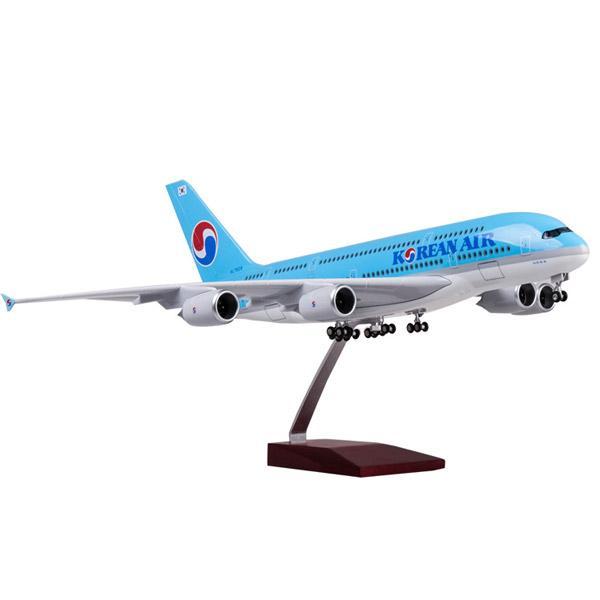 1:160 Korean Air Airbus 380 Airplane Model 18” Decoration & Gift (LED)