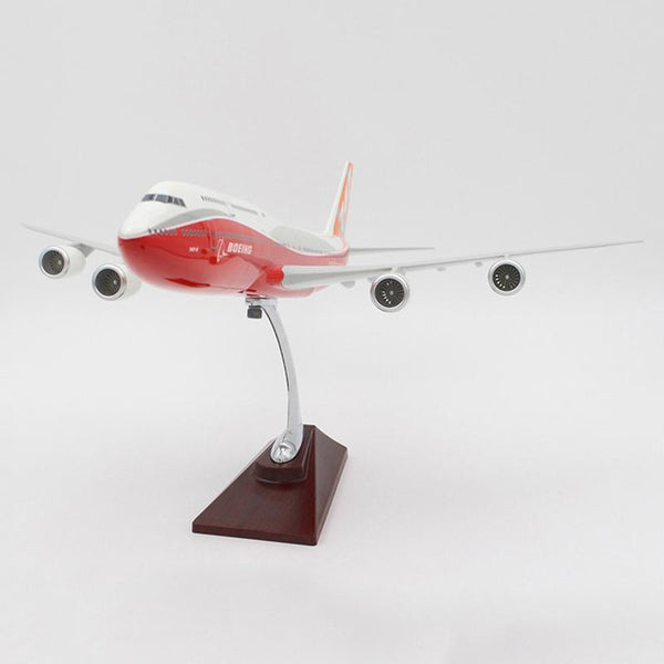 1:150 Prototype Boeing 747-8 Intercontinental Airliner