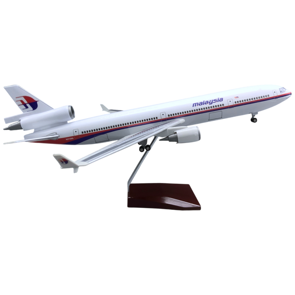 1:130 Malaysia Airlines McDonnell Douglas MD-11 Airplane Model 18.5″ Decoration & Gift