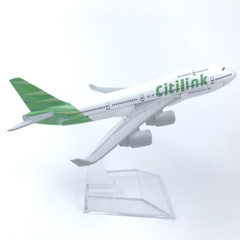 Air Indonesia 747 green airplane model | 1:400