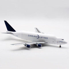 1/400 BOEING 747 DREAMLIFTER