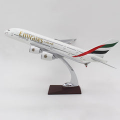 Emirates Airbus A380 Airplane Model 1:200