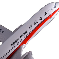 Shanghai Airlines Boeing B737 Airplane Model 1:200