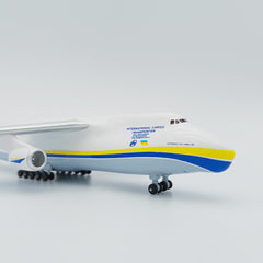 Antonov AN-124 1:400 Transport Aircraft Model