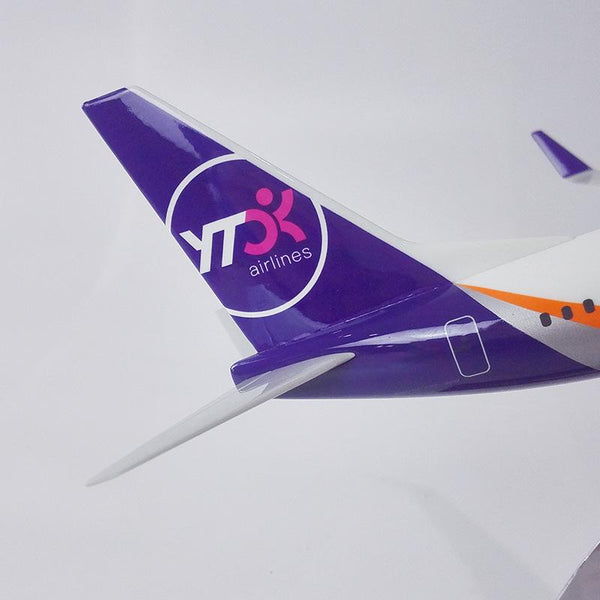 Yuantong Airlines Boeing B738 Airplane Model 1:200