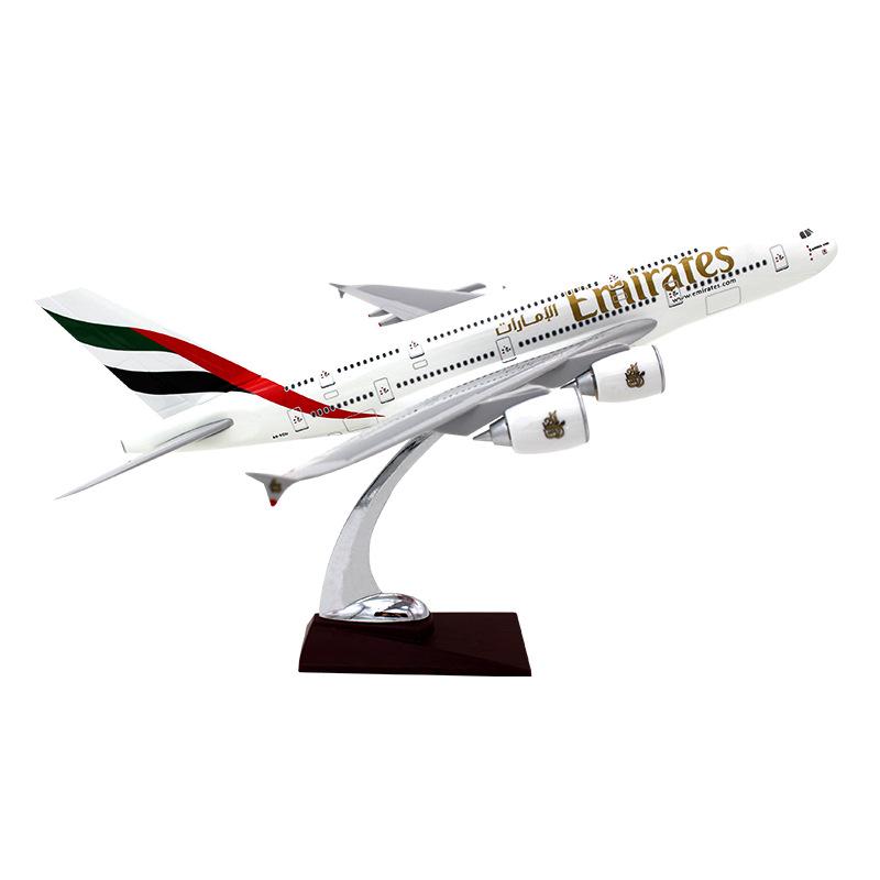 Emirates Airbus A380 Airplane Model 1:200
