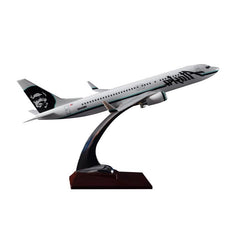 Alaska Airlines Boeing B737 Airplane Model 1:200