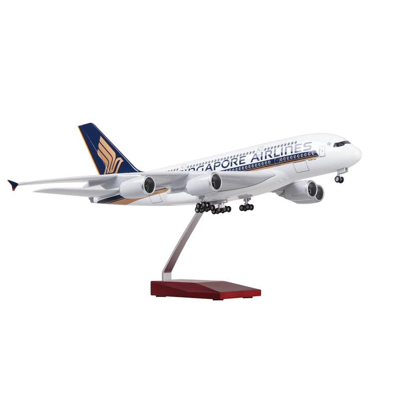 Gigantic Rc Airbus A380 Singapore Airlines 1:160 Singapore