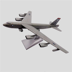 B52 Stratofortress Long-range Strategic Bomber Model 1/200