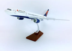 1:119 Delta Airlines Boeing B767-300 Airplane Model 18” Decoration & Gift