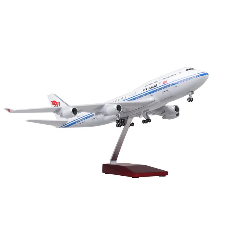 1:150 Air China Boeing 747 Airplane Model 18” Decoration & Gift (LED)