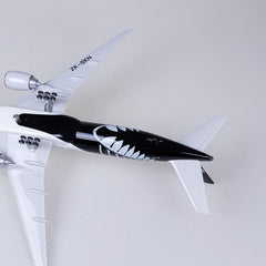 1:160 Air New Zealand Boeing 777 Airplane Model 18” Decoration & Gift (LED)