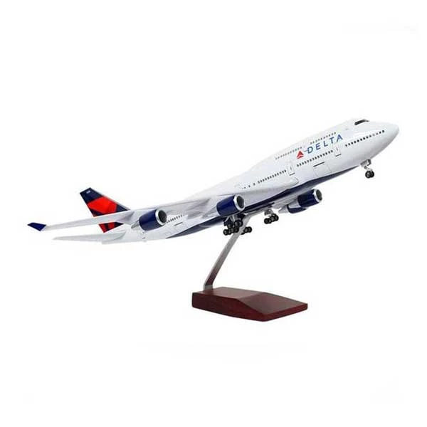1:150 Delta Boeing 747 Airplane Model 18” Decoration & Gift (LED)