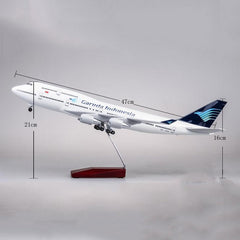 1:150 Garuda Indonesia Boeing B747 Airplane Model 18” Decoration & Gift (LED)