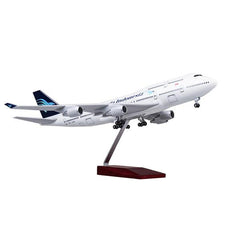 1:150 Garuda Indonesia Boeing B747 Airplane Model 18” Decoration & Gift (LED)