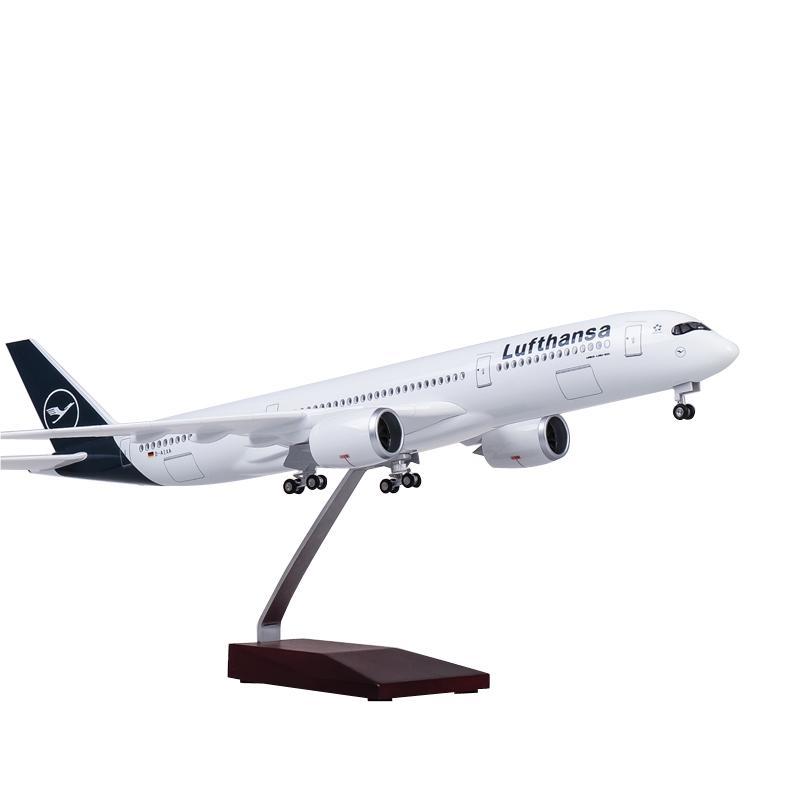 1:142 Lufthansa Airbus A350 Airplane Model 18” Decoration & Gift (LED)