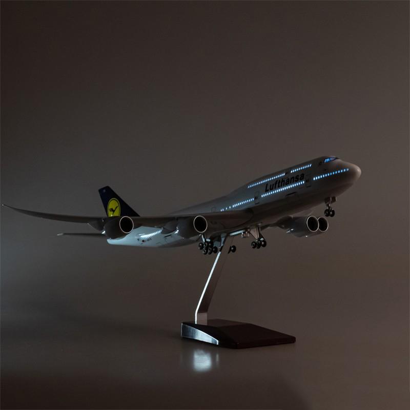 1:160 Lufthansa Boeing 747-8 Airplane Model 18” Decoration & Gift (LED ...