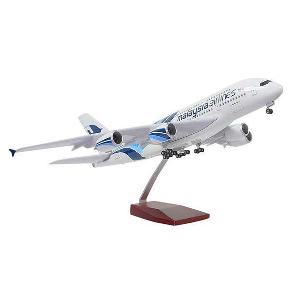 1:160 Malaysia Airlines A380 Airplane Model 18” Decoration & Gift (LED)