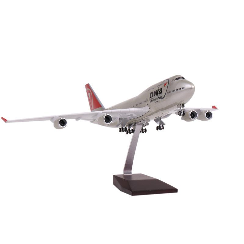 1:150 Northwest Airlines Boeing 747-400 Airplane Model 18” Decoration & Gift (LED)