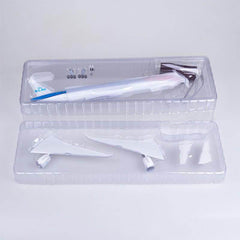 1:150 ''Orange Pride'' KLM Royal Dutch Airlines Boeing 777-300ER Airplane Model 18” Decoration & Gift (LED)