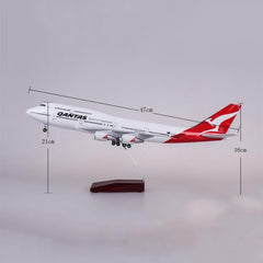 1:150 Qantas Airlines Boeing B747 Airplane Model 18” Decoration & Gift (LED)