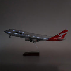 1:150 Qantas Airlines Boeing B747 Airplane Model 18” Decoration & Gift (LED)