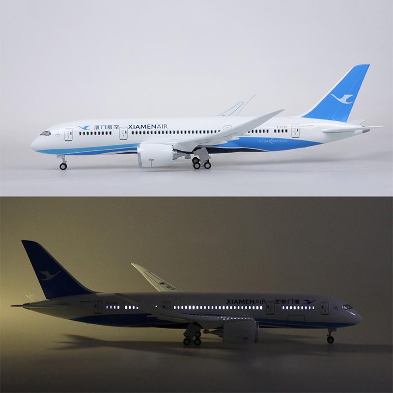 1:130 Xiamen Airlines Boeing 787 Airplane Model 18